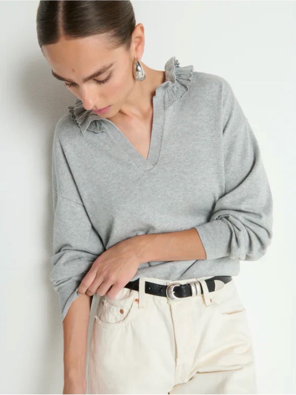 Nation LTD Winona Gray Ruffle-Collar V-Neck Sweater small